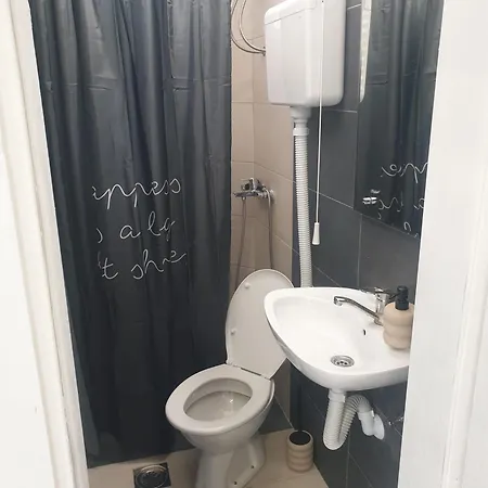 Apartment D&s *